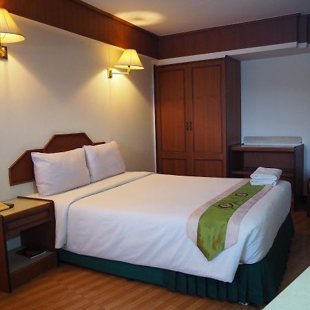 Sripattana Hotel Nakhonratchasima Exterior photo