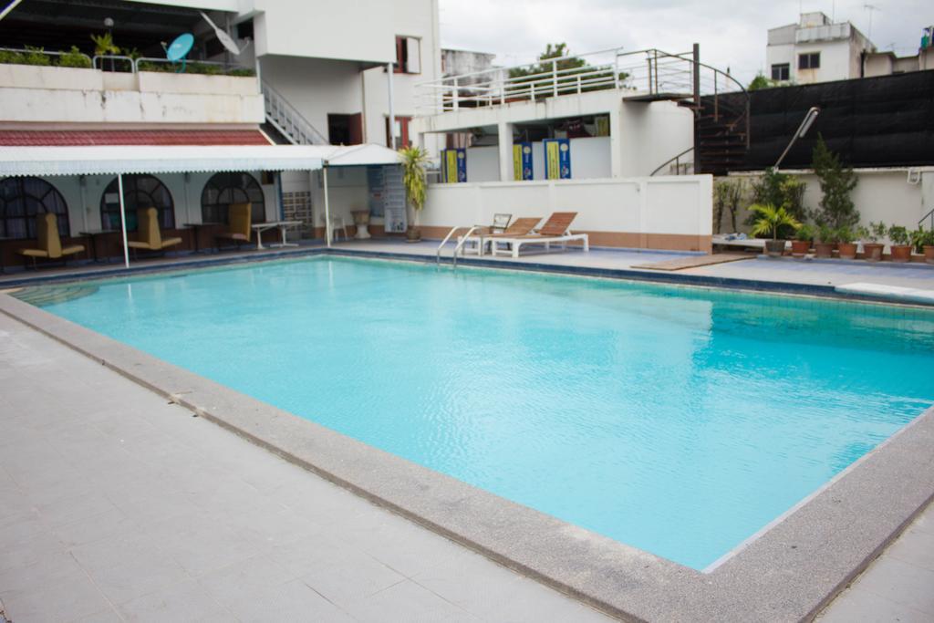 Sripattana Hotel Nakhonratchasima Exterior photo