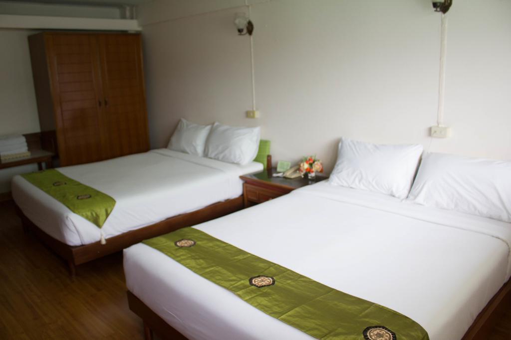 Sripattana Hotel Nakhonratchasima Exterior photo