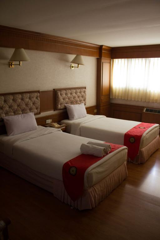 Sripattana Hotel Nakhonratchasima Exterior photo