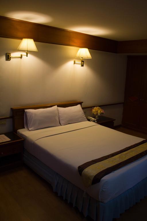 Sripattana Hotel Nakhonratchasima Exterior photo