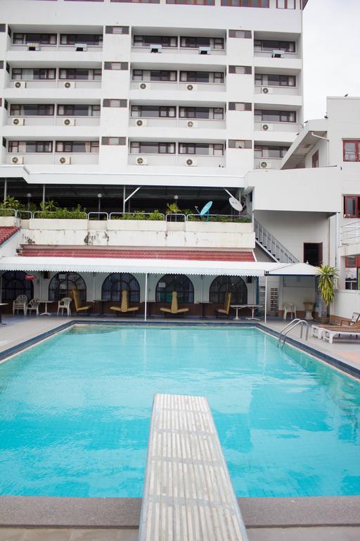 Sripattana Hotel Nakhonratchasima Exterior photo