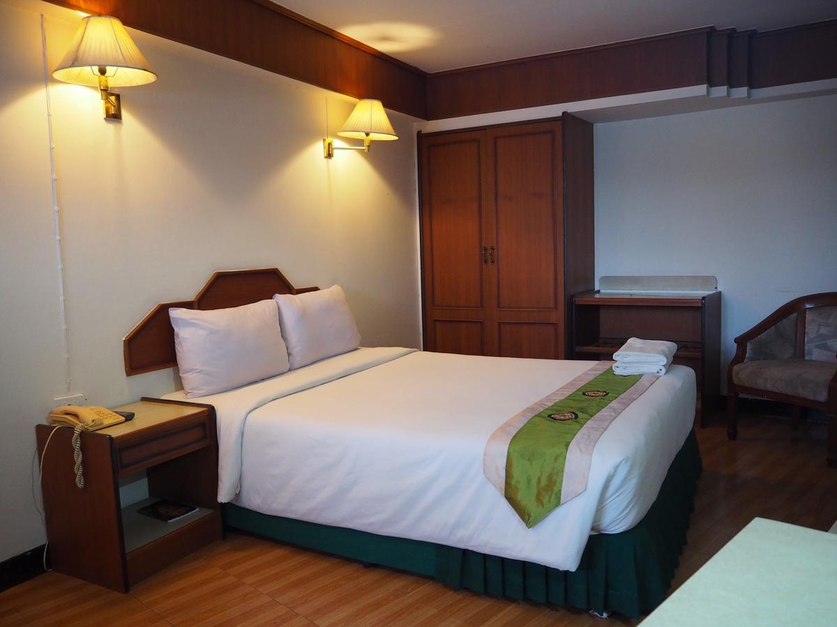 Sripattana Hotel Nakhonratchasima Exterior photo