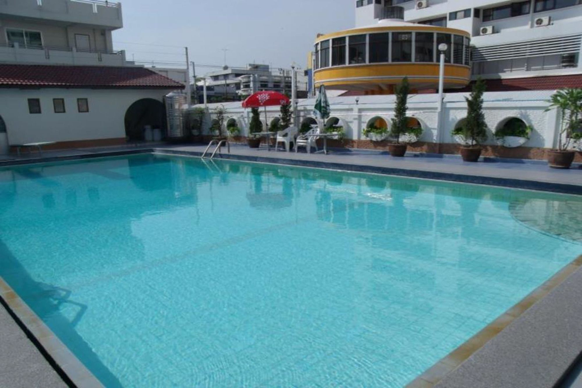 Sripattana Hotel Nakhonratchasima Exterior photo